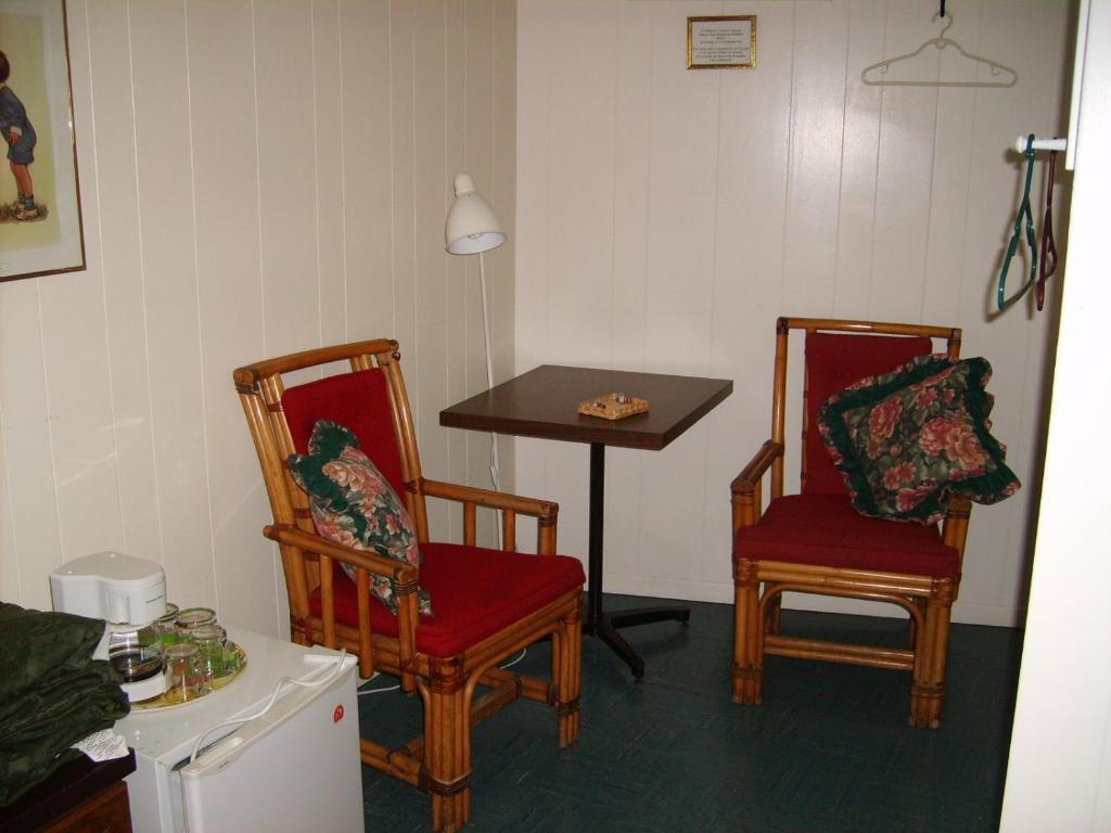 Lansdowne Capricorn Motel Royale 1000 Islands מראה חיצוני תמונה