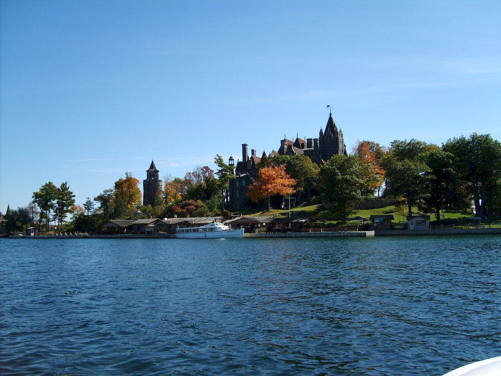 Lansdowne Capricorn Motel Royale 1000 Islands מראה חיצוני תמונה